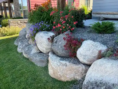 landscaping services Mill City